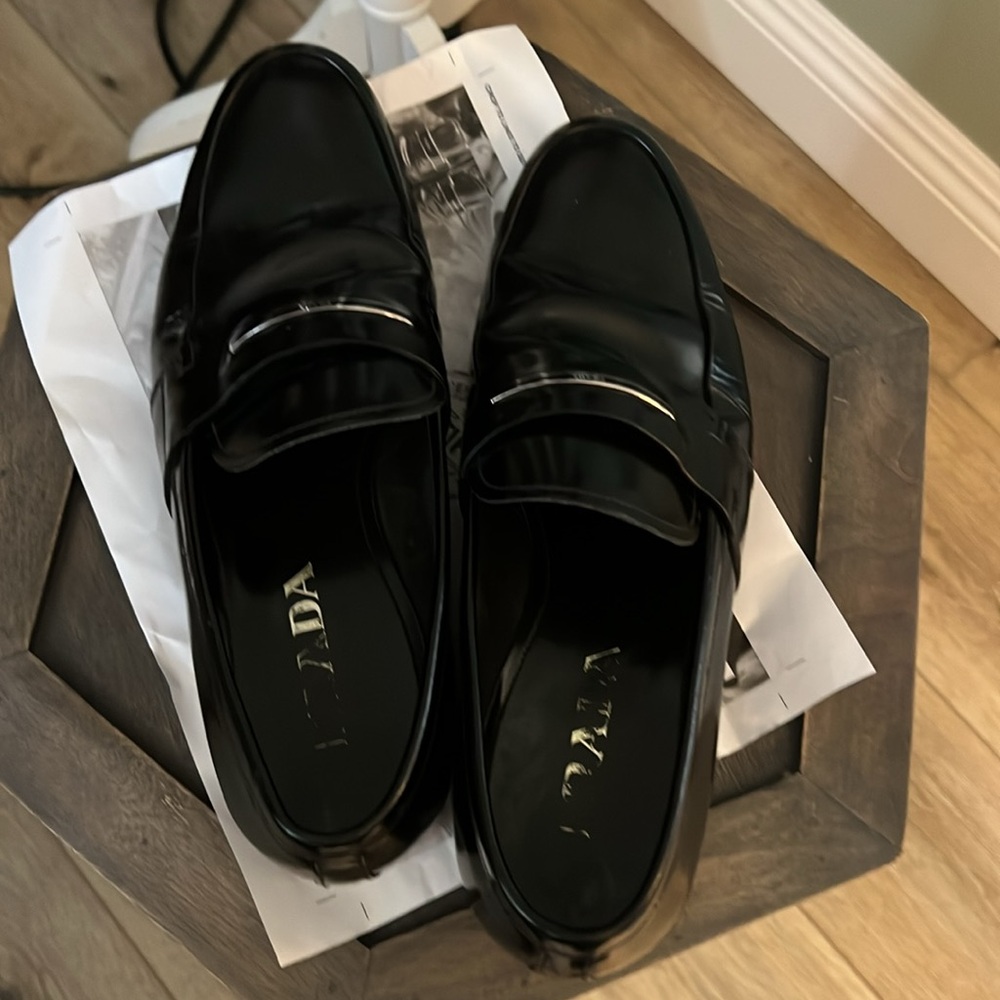 🛑 1 hour sale. Prada Men's Black Leather Loafers, size 7.5 - Picture 13 of 13